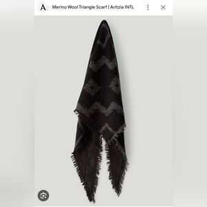 Aritzia Merino Wool Triangle Scarf - Black and Charcoal